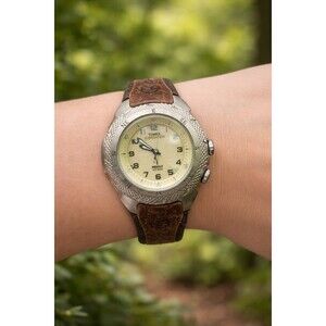 Vtg Timex Expedition Shenmue Womens Alarm Indiglo Analog 36mm Watch 6 3/4"